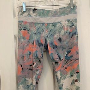 Lululemon run inspire crop